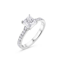 Load image into Gallery viewer, Stunning Princess Cut Engagement Ring