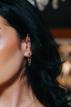 Load image into Gallery viewer, Paperclip Diamond Earrings