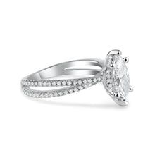 Load image into Gallery viewer, Marquise Brilliant Center Enagement Ring