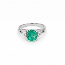 Load image into Gallery viewer, Oval Colombian Emerald &amp; Diamonds Ladies Ring Set in 18K White Gold
