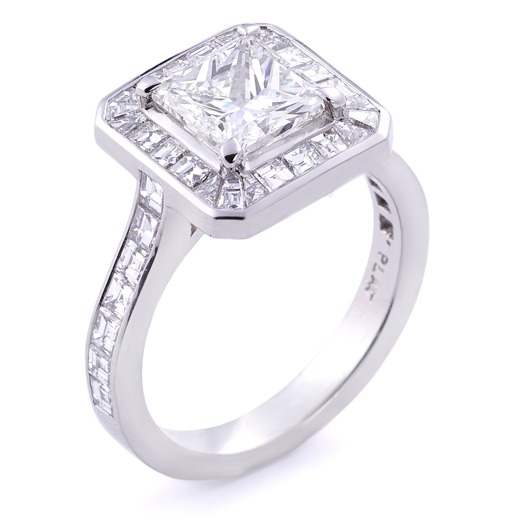 Princess Cut Diamond Engagement Ring